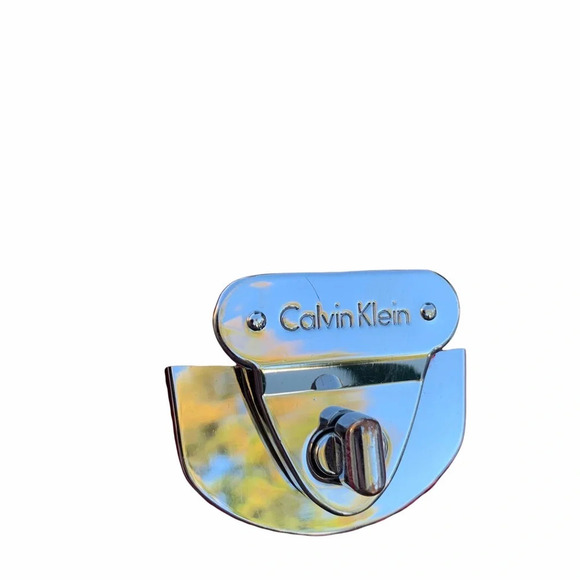 Calvin Klein red leather crossbody smaller bag - Picture 5 of 5